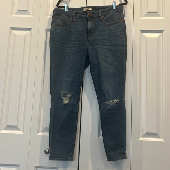 Madewell Denim - Madewell 9” Skinny Crop in size 32